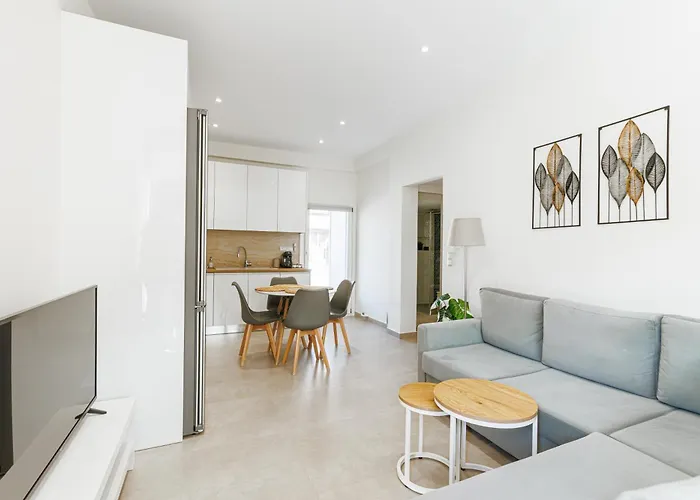 アパート Aster Korissia