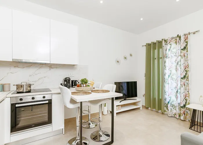 Aster アパート Korissia